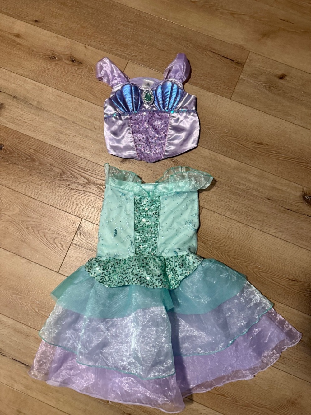 Limited Edition Deluxe Disney Store Little Mermaid Ariel Dress Costume Size 7/8